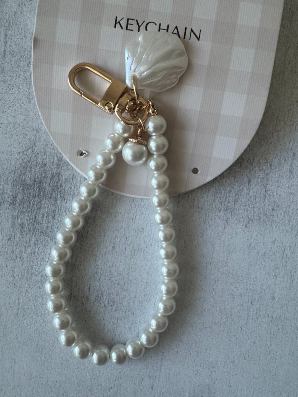 Key chain Purse Charm Faux Pearls  and Seashell White w Gold Metal Clasp